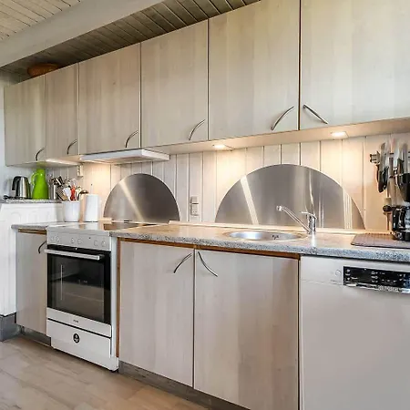 C11042-hemmet-vester-faelled-20 펜션 *